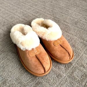 UGG suede Coquette Slipper. New